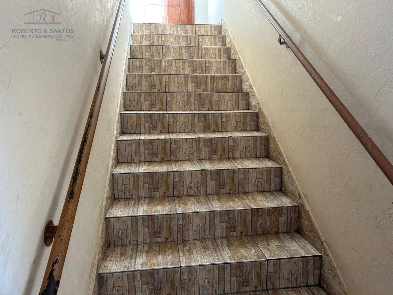 Escadas para o primeiro andar