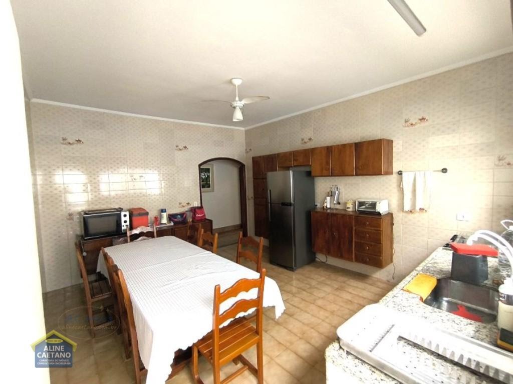 Casa à venda com 3 quartos, 1 suíte, 6 vagas e 257m² no Balneario Flórida, Praia Grande (SP) — foto 5 de 30
