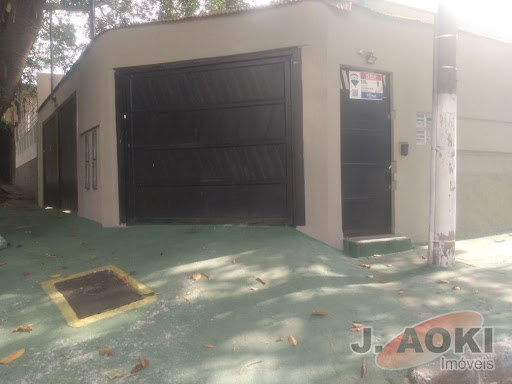 Compre Condomínio fechado com 4 casas em Vila Mariana. Ótimo para construtores do ramo imobiliário! 