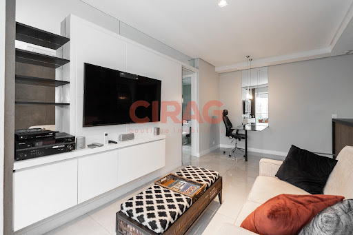 Apartamento de 1 dormitório totalmente decorado e mobiliado.