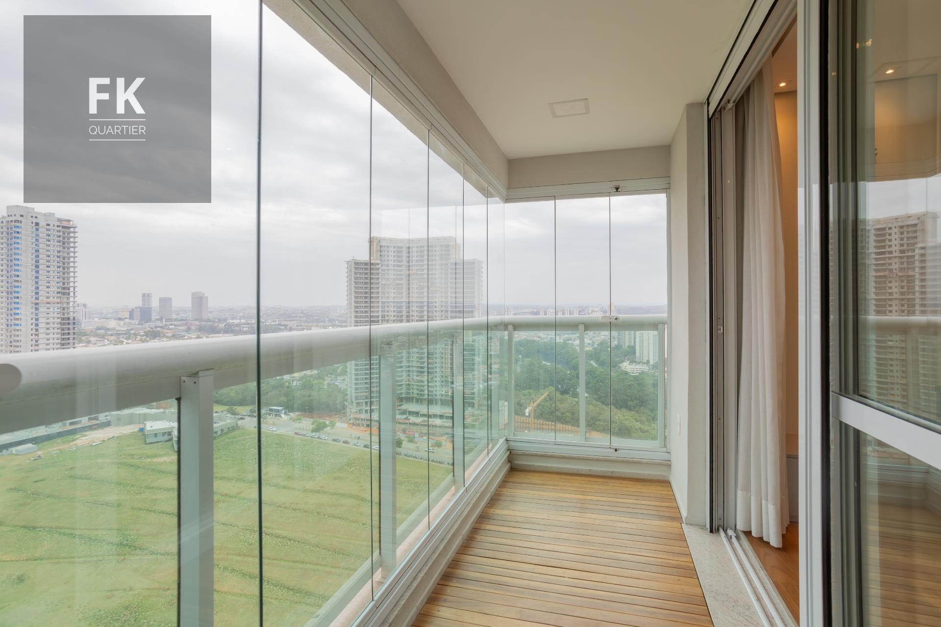Apartamento à venda com 4 quartos, 4 suítes, 4 vagas e 338m² no Alphaville Empresarial, Barueri (SP) — foto 30 de 30