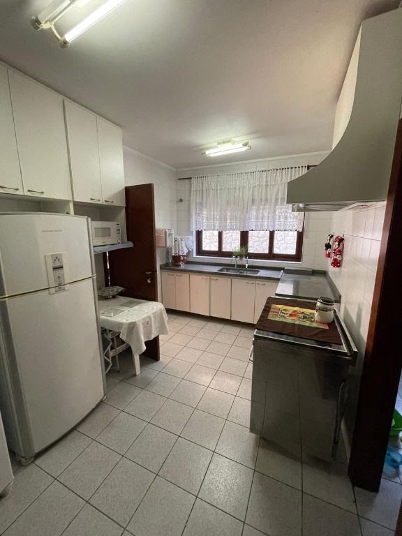 Casa à venda com 3 quartos, 3 suítes, 8 vagas e 570m² no Condominio Arujazinho I II III, Arujá (SP) — foto 3 de 30