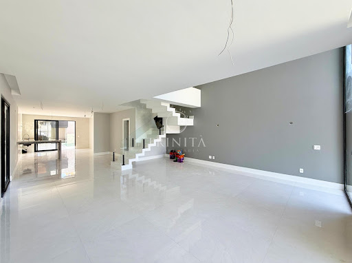 Sala da casa à venda no condomínio Interlagos de Itaúna