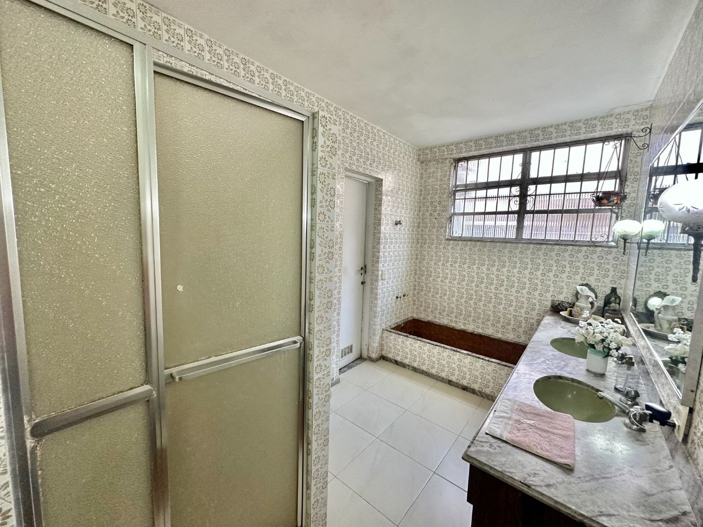 Apartamento à venda com 4 quartos, 1 suíte, 1 vaga e 241m² no Copacabana, Rio de Janeiro (RJ) — foto 28 de 30