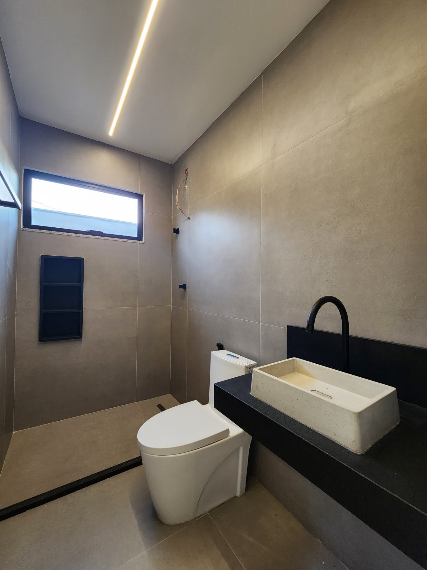 Casa à venda com 4 quartos, 3 suítes, 2 vagas e 402m² no Sim, Feira de Santana (BA) — foto 13 de 23