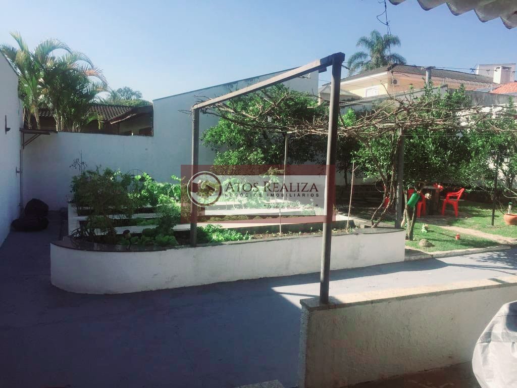 Casa à venda com 2 quartos, 2 suítes, 4 vagas e 548m² no Interlagos, São Paulo (SP) — foto 8 de 13