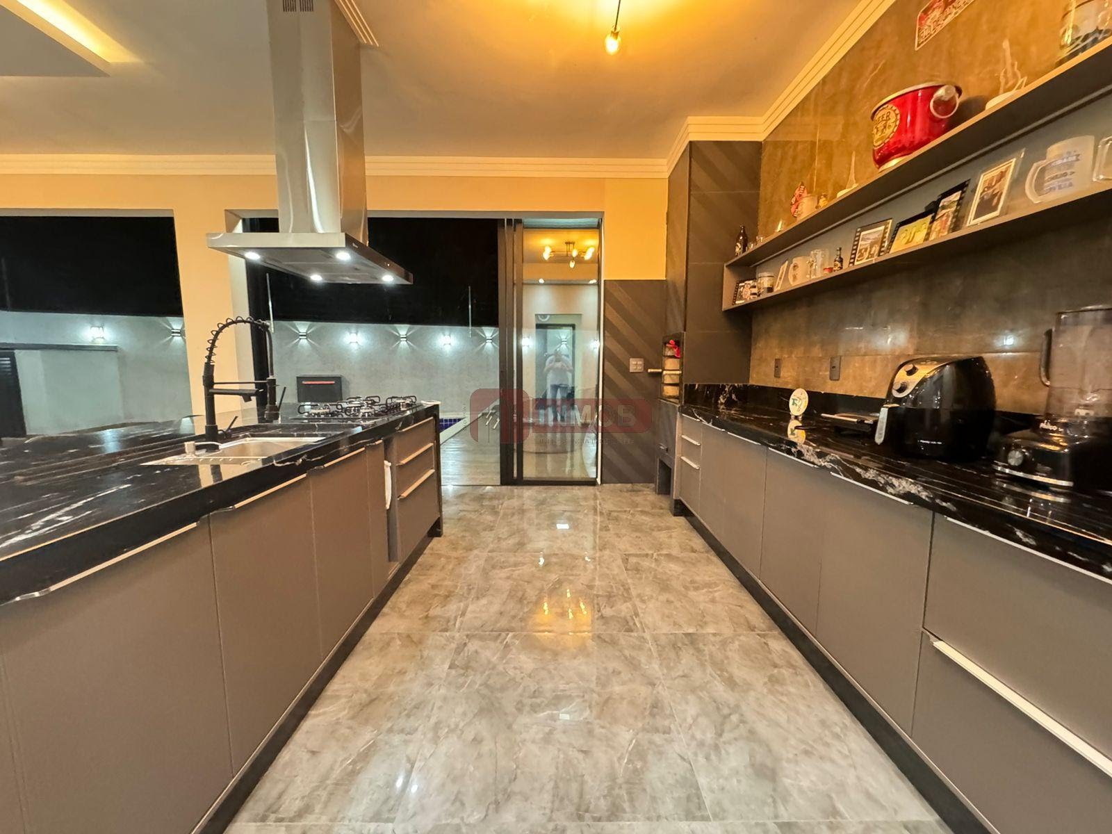 Casa à venda com 3 quartos, 2 suítes, 2 vagas e 267m² no Loteamento Residencial Parque das Araucárias, Tremembé (SP) — foto 30 de 30
