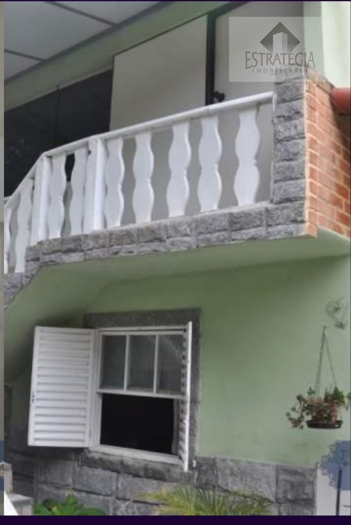 Casa à venda com 3 quartos, 1 suíte, 4 vagas e 230m² no Duarte Silveira, Petrópolis (RJ) — foto 10 de 19