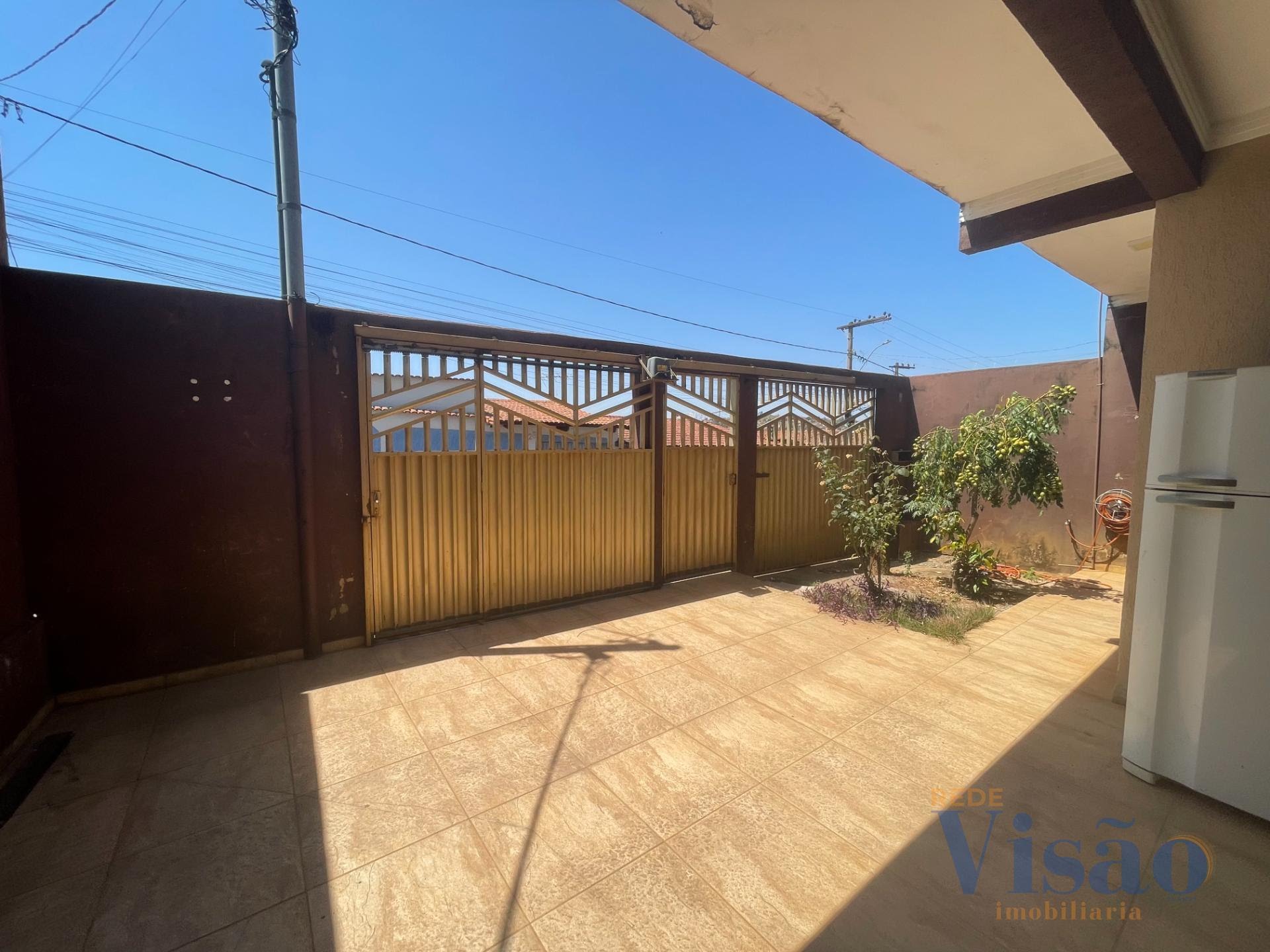 Casa à venda com 4 quartos, 2 banheiros, 2 vagas e 260m² no Nsa Aparecida, Paracatu (MG) — foto 17 de 20