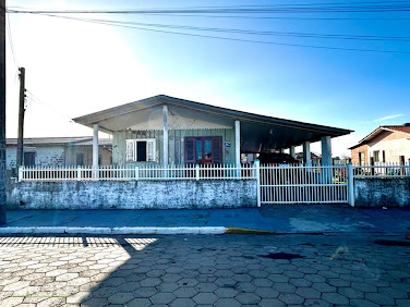 Casa em Jardim Atlantico  -  Balneário Arroio do Silva