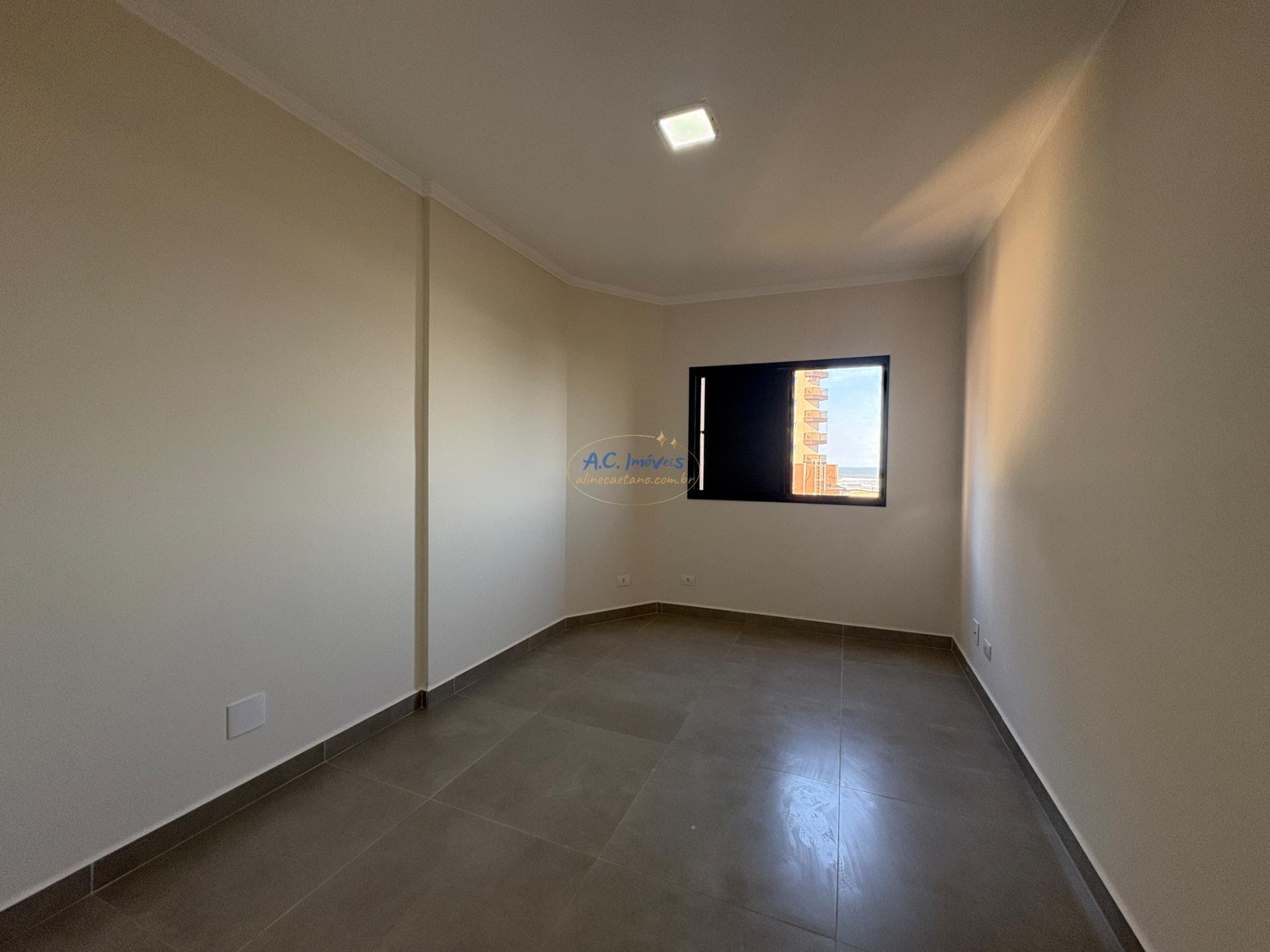 Apartamento à venda com 2 quartos, 1 suíte, 1 vaga e 81m² no Caiçara, Praia Grande (SP) — foto 2 de 21