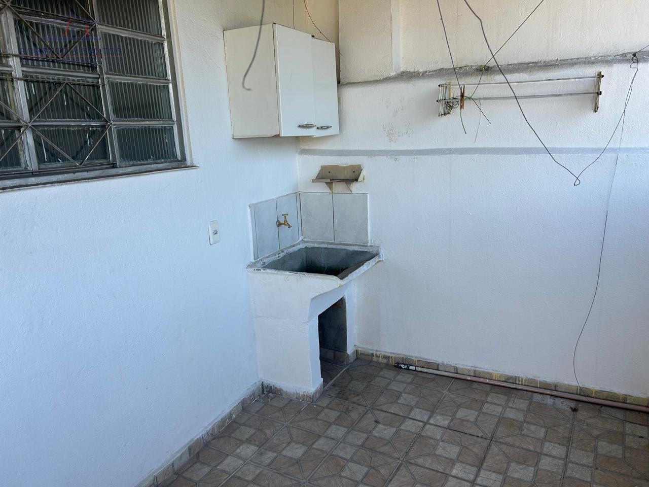 Área de serviço na varanda enorme