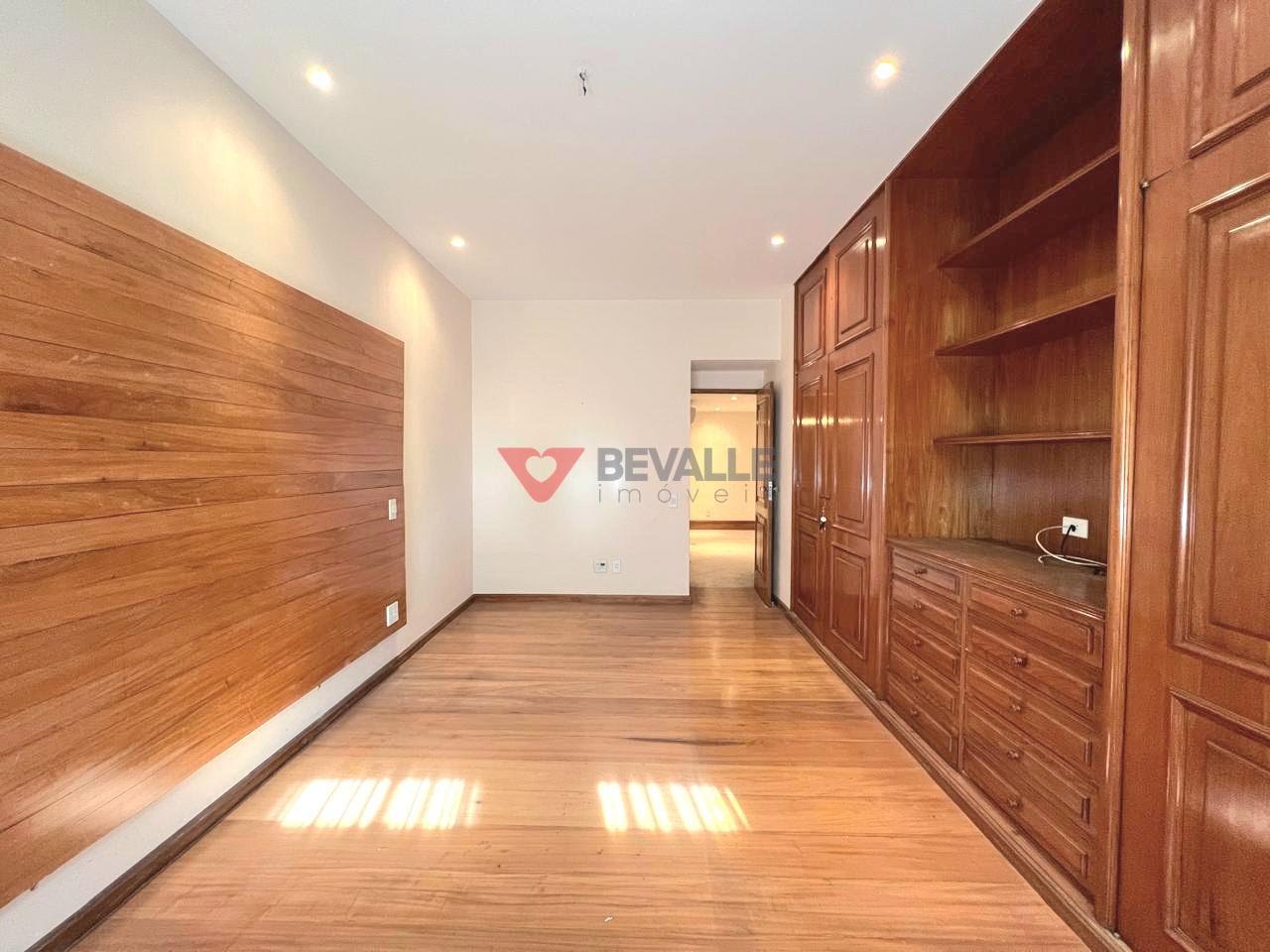 Apartamento à venda com 4 quartos, 2 suítes, 2 vagas e 490m² no Flamengo, Rio de Janeiro (RJ) — foto 28 de 30