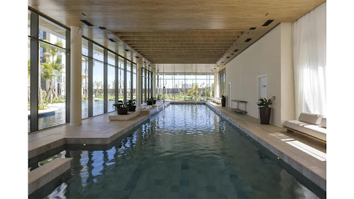 piscinacoberta-trinitaimobiliaria-oceanagolf
