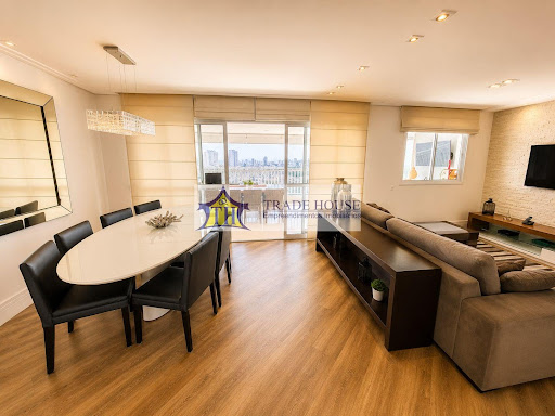Apartamento em Vila Gumercindo  -  São Paulo