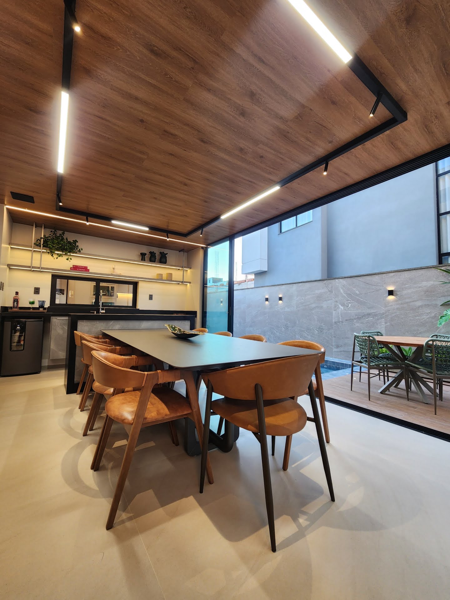 Casa à venda com 4 quartos, 4 suítes, 4 vagas e 380m² no Sim, Feira de Santana (BA) — foto 5 de 30