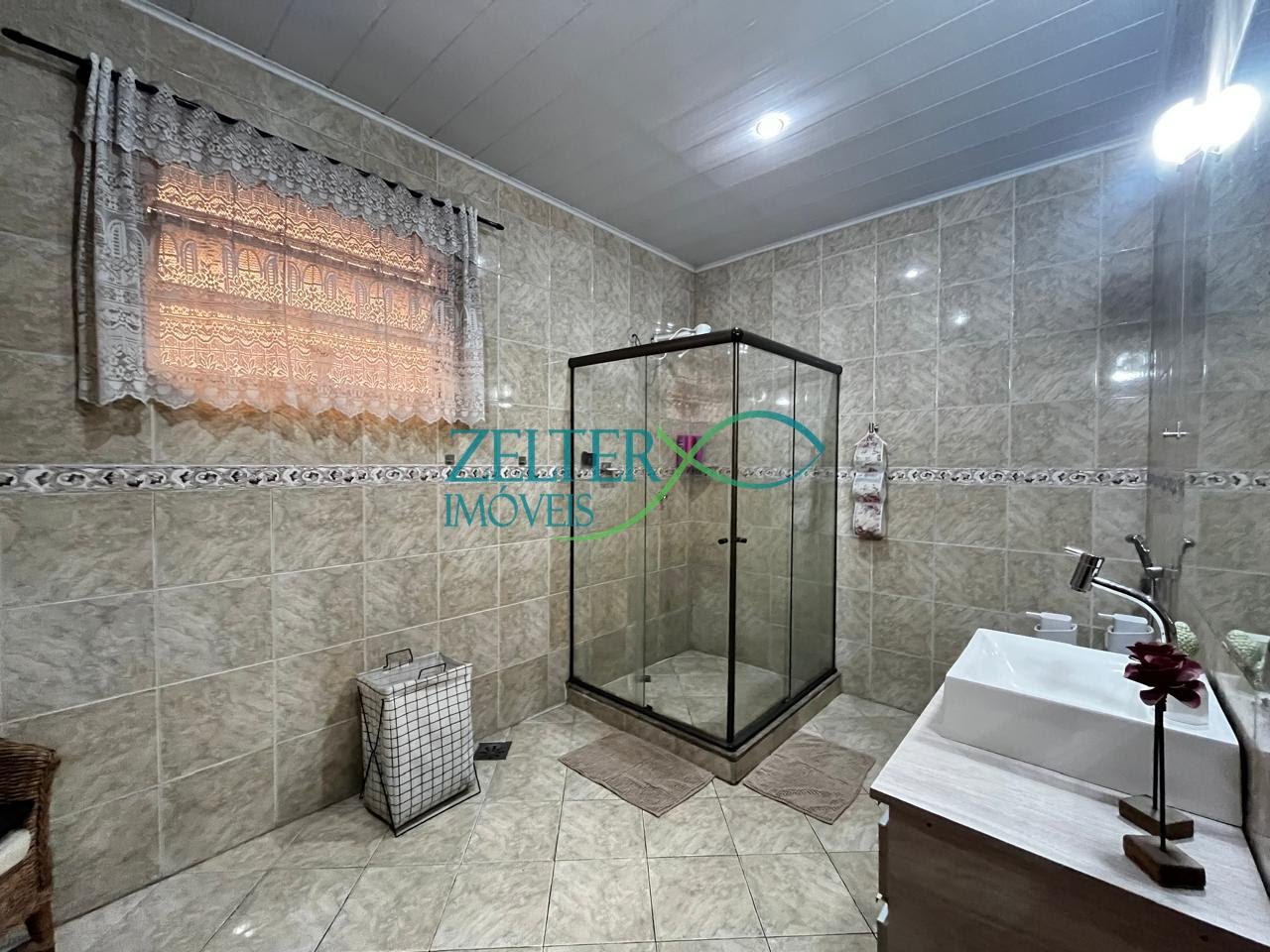 Casa à venda com 4 quartos, 2 suítes, 2 vagas e 251m² no Rocha Miranda, Rio de Janeiro (RJ) — foto 13 de 30