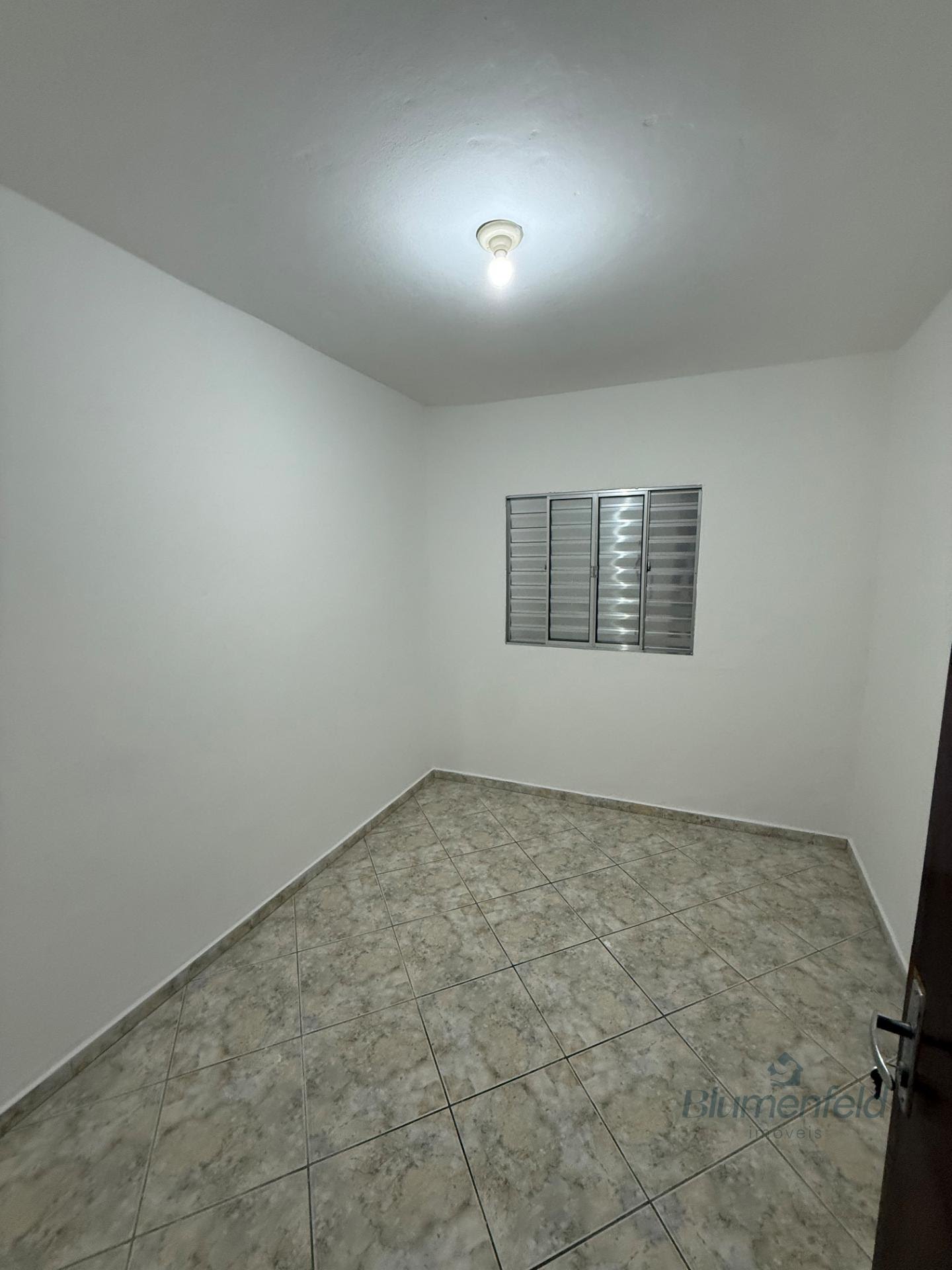 Casa à venda com 3 quartos, 1 suíte, 1 vaga e 180m² no Arujamérica, Arujá (SP) — foto 5 de 13