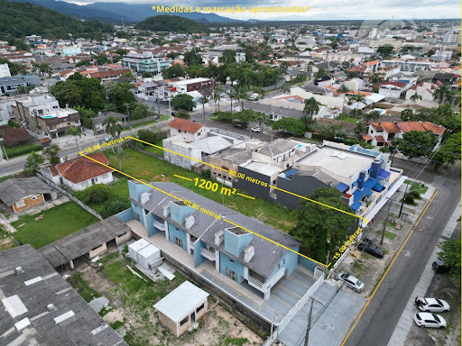Terreno 1.200m² Caiobá, 2 quadras do mar, região central