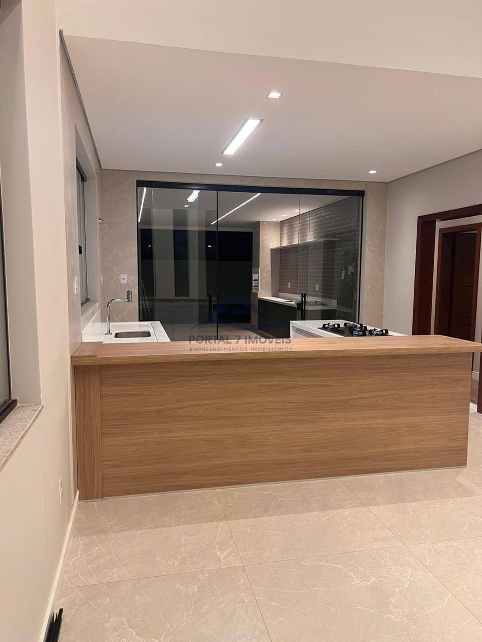 Casa à venda com 3 quartos, 1 suíte, 4 vagas e 180m² no Flórida, Sete Lagoas (MG) — foto 8 de 30