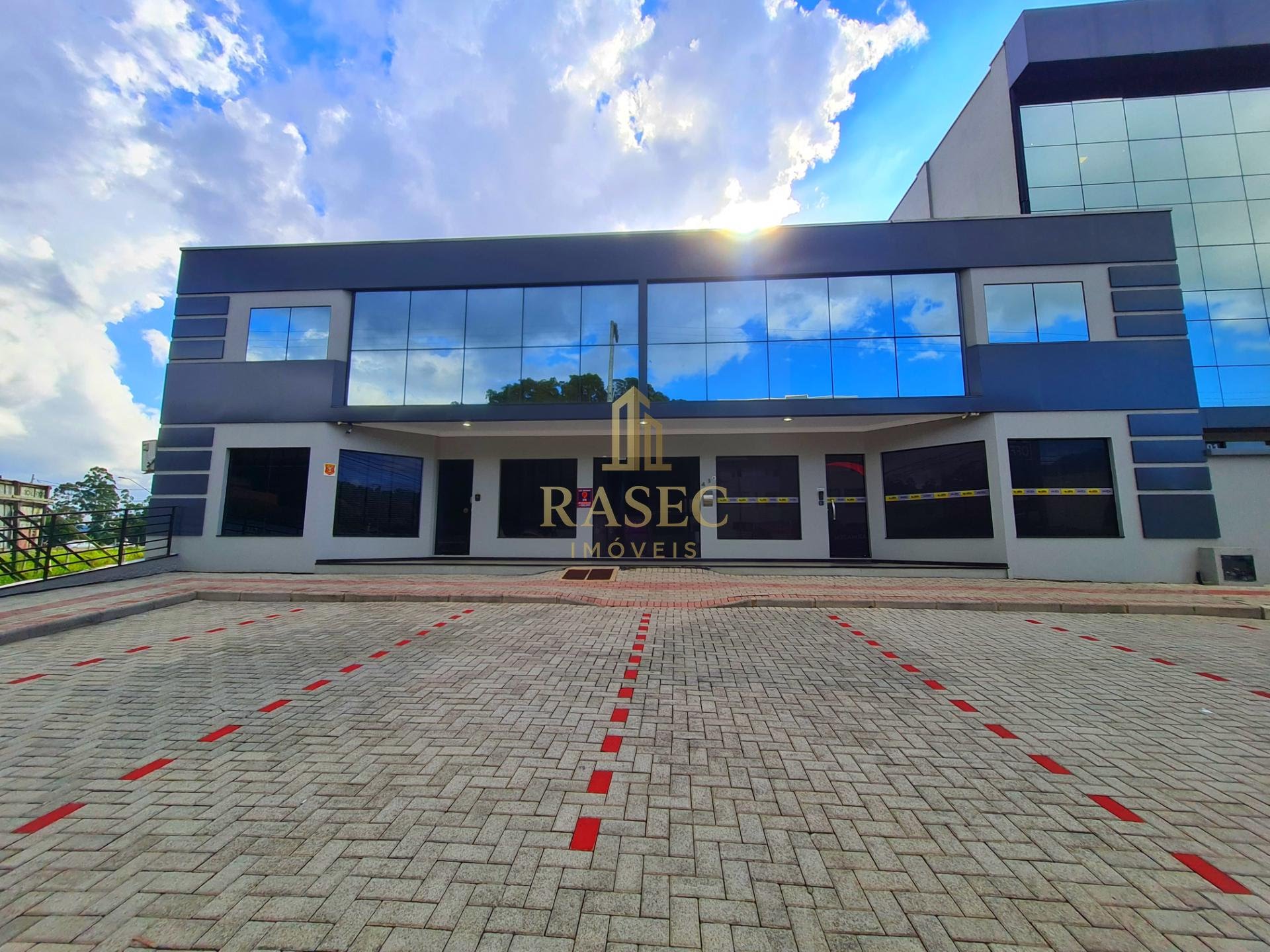 Comercial para alugar com 2 banheiros e 90m² no Souza Cruz, Brusque — foto principal