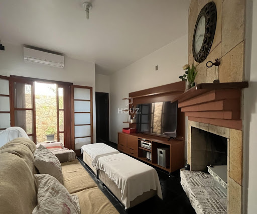 Home Theater - Sala intima com lareira