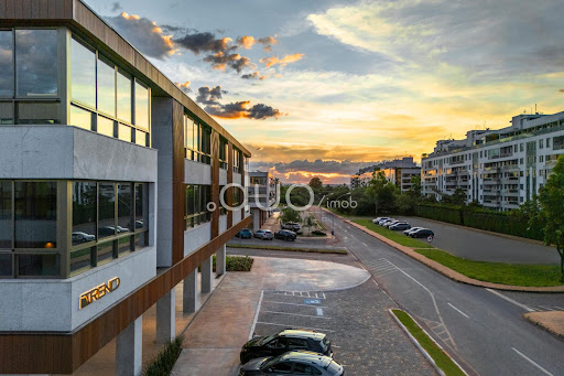 TREND - Fachada e vista por do sol