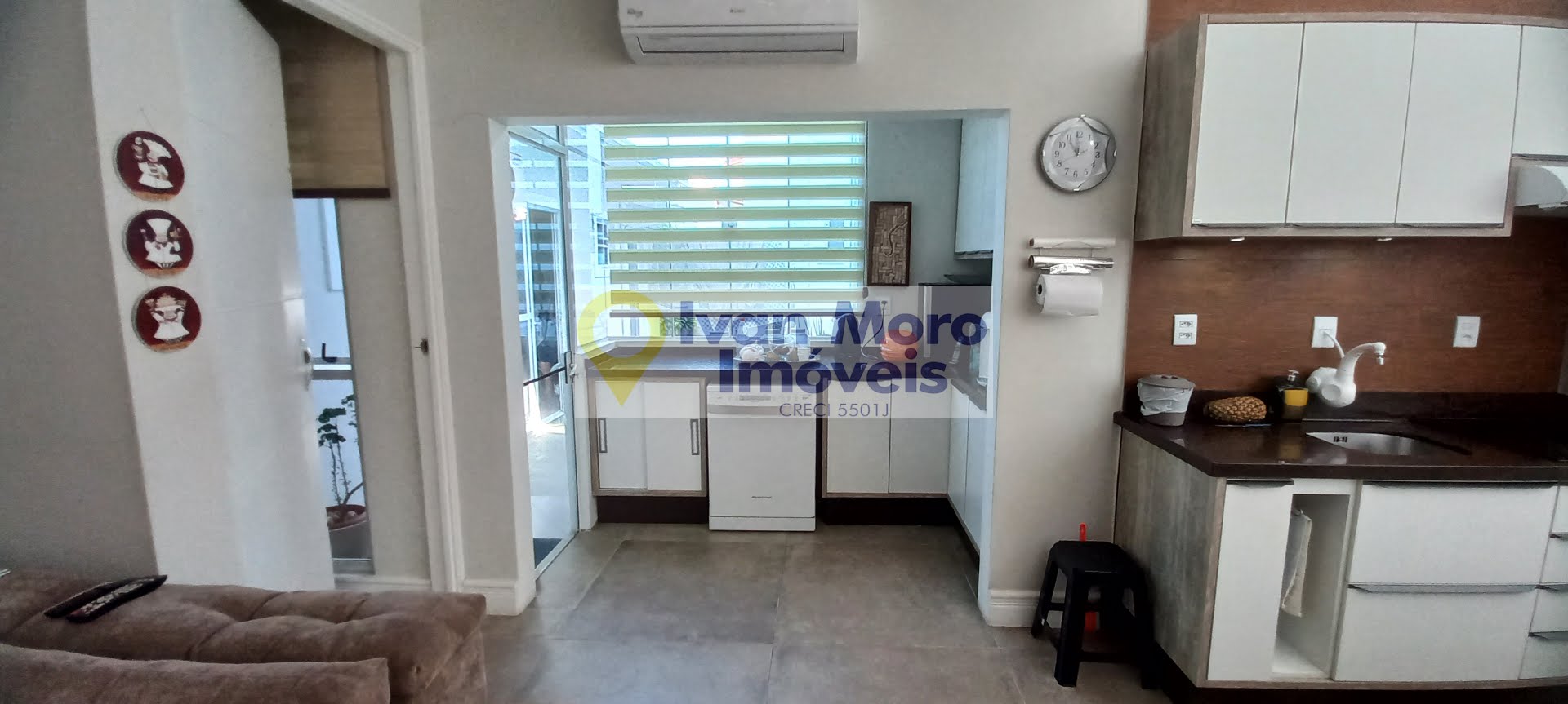 Casa à venda com 6 quartos, 6 suítes, 5 vagas e 230m² no Daniela, Florianópolis (SC) — foto 16 de 30