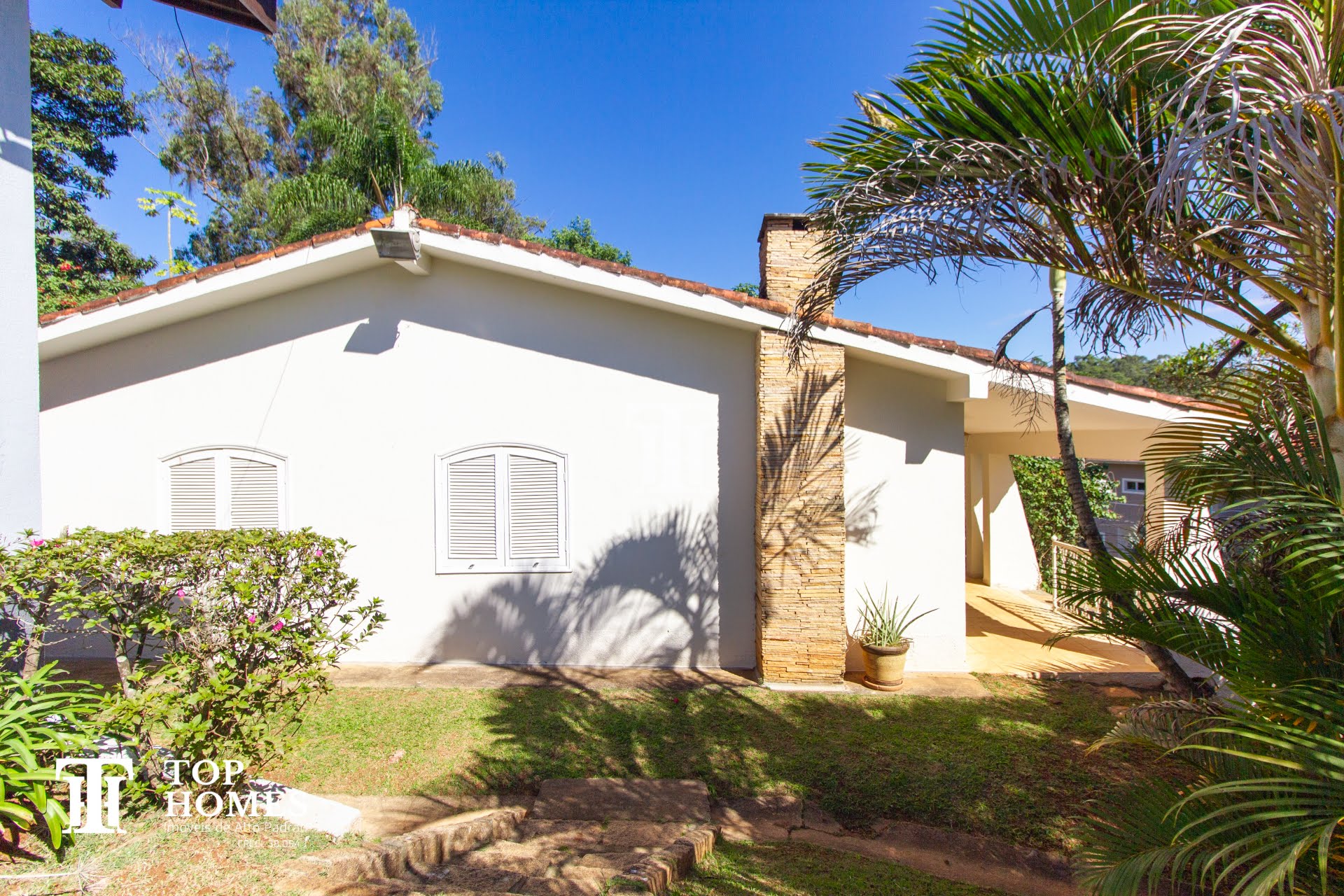 Casa chácara imóvel de alto padrão à venda no condomínio Village Scorpios II em Cajamar/SP