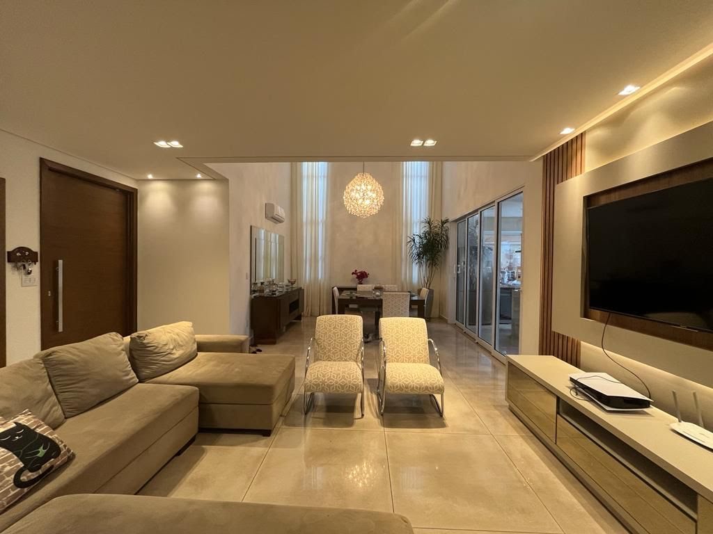 Casa à venda com 4 quartos, 4 suítes, 4 vagas e 266m² no Jardim Cybelli, Ribeirão Preto (SP) — foto 10 de 30