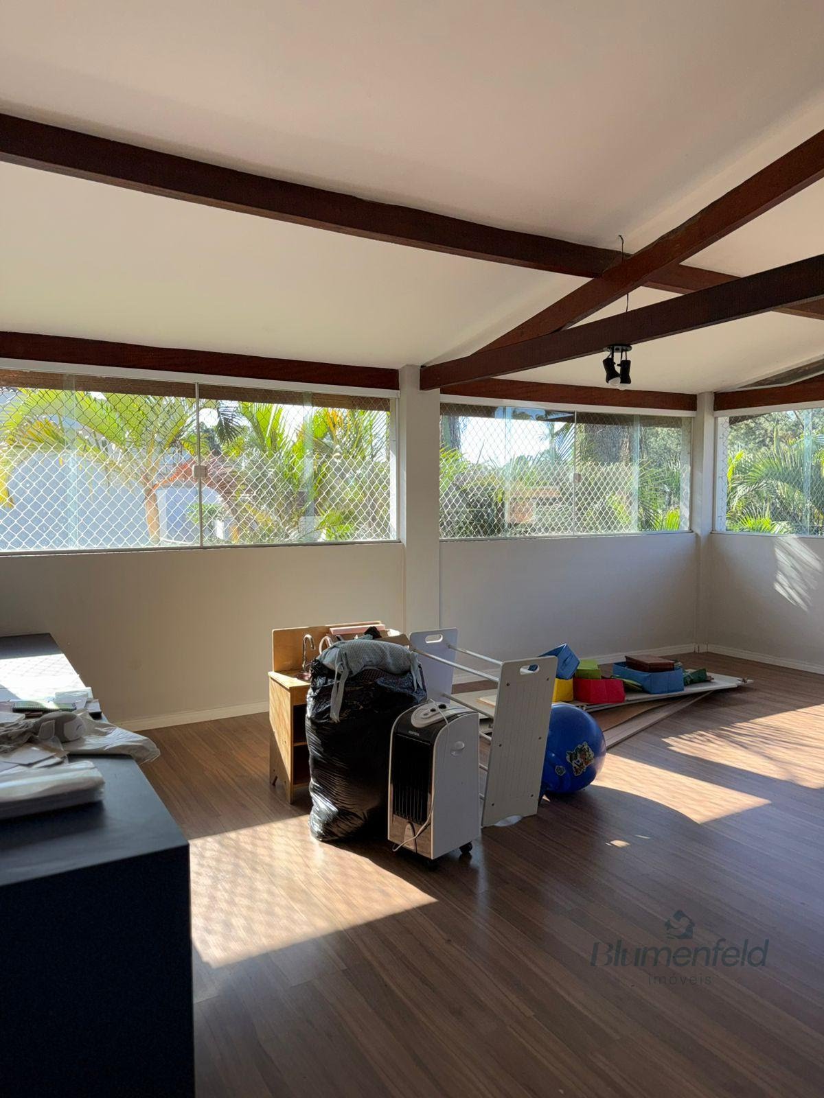 Casa para alugar com 4 quartos, 3 suítes, 2 vagas e 350m² no Arujá Country Club, Arujá (SP) — foto 23 de 30