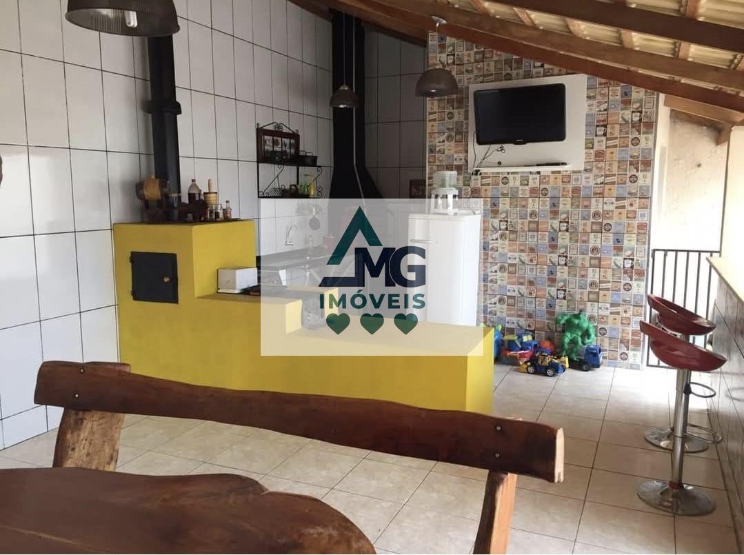 Casa à venda com 3 quartos, 1 suíte, 2 vagas e 500m² no São Conrado, Três Corações (MG) — foto 5 de 19