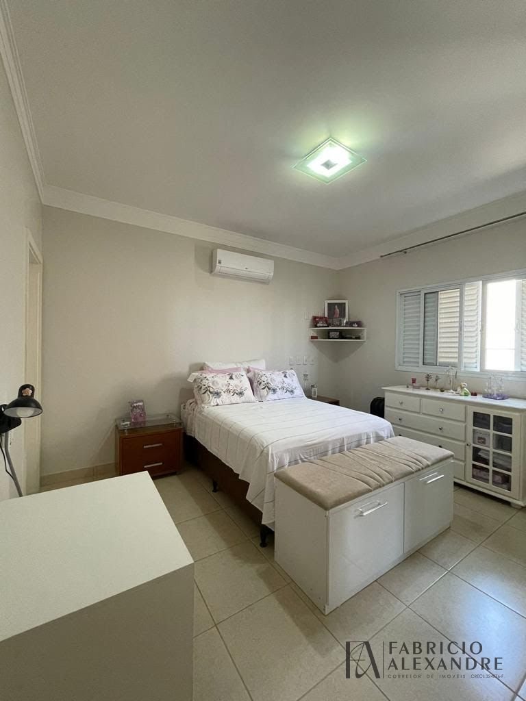 Casa à venda com 4 quartos, 4 suítes, 4 vagas e 370m² no Damha III, São José do Rio Preto (SP) — foto 12 de 30