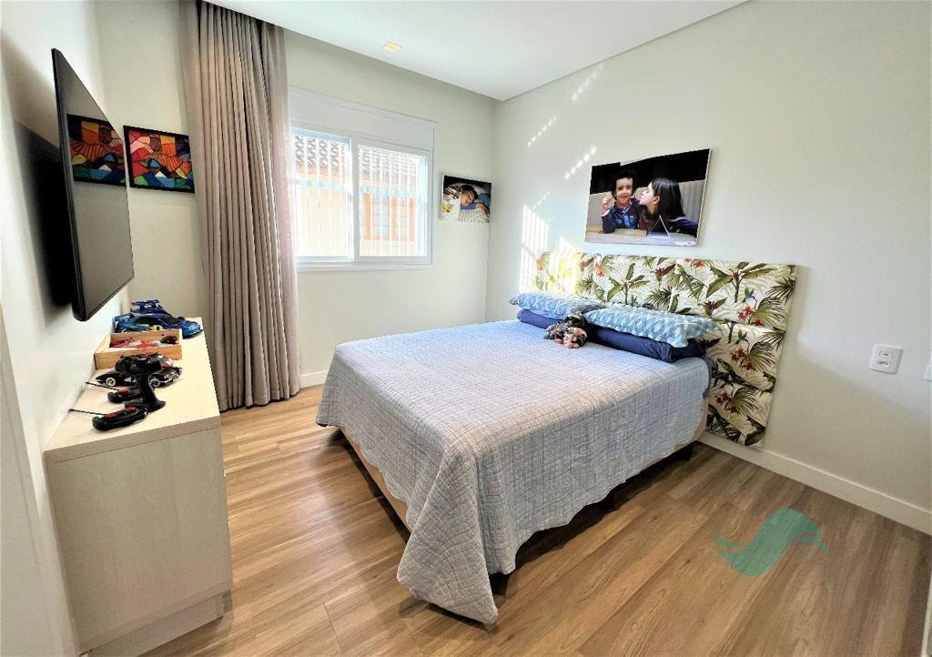 Casa à venda com 3 suítes, 1 vaga e 225m² no Jurerê, Florianópolis (SC) — foto 13 de 22