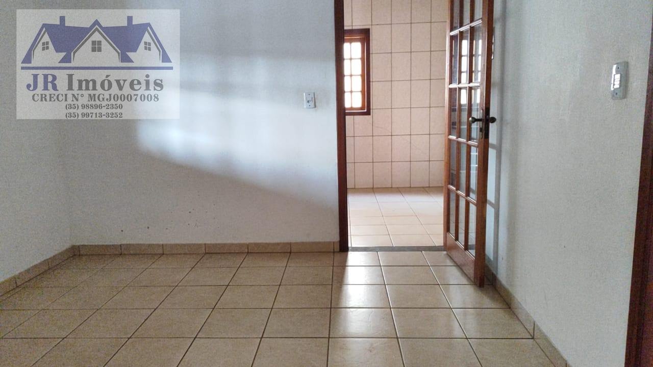 Casa à venda com 3 quartos, 2 banheiros, 3 vagas e 100m² no Centro, Piranguinho (MG) — foto 12 de 28