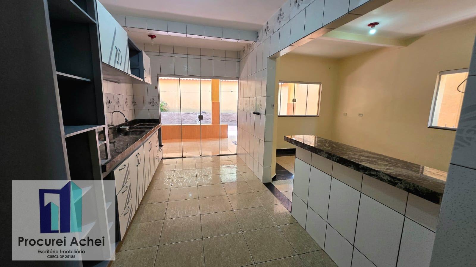 Casa à venda com 6 quartos, 2 suítes, 3 vagas e 270m² no Setor Tradicional Planaltina Df, Planaltina (DF) — foto 3 de 13