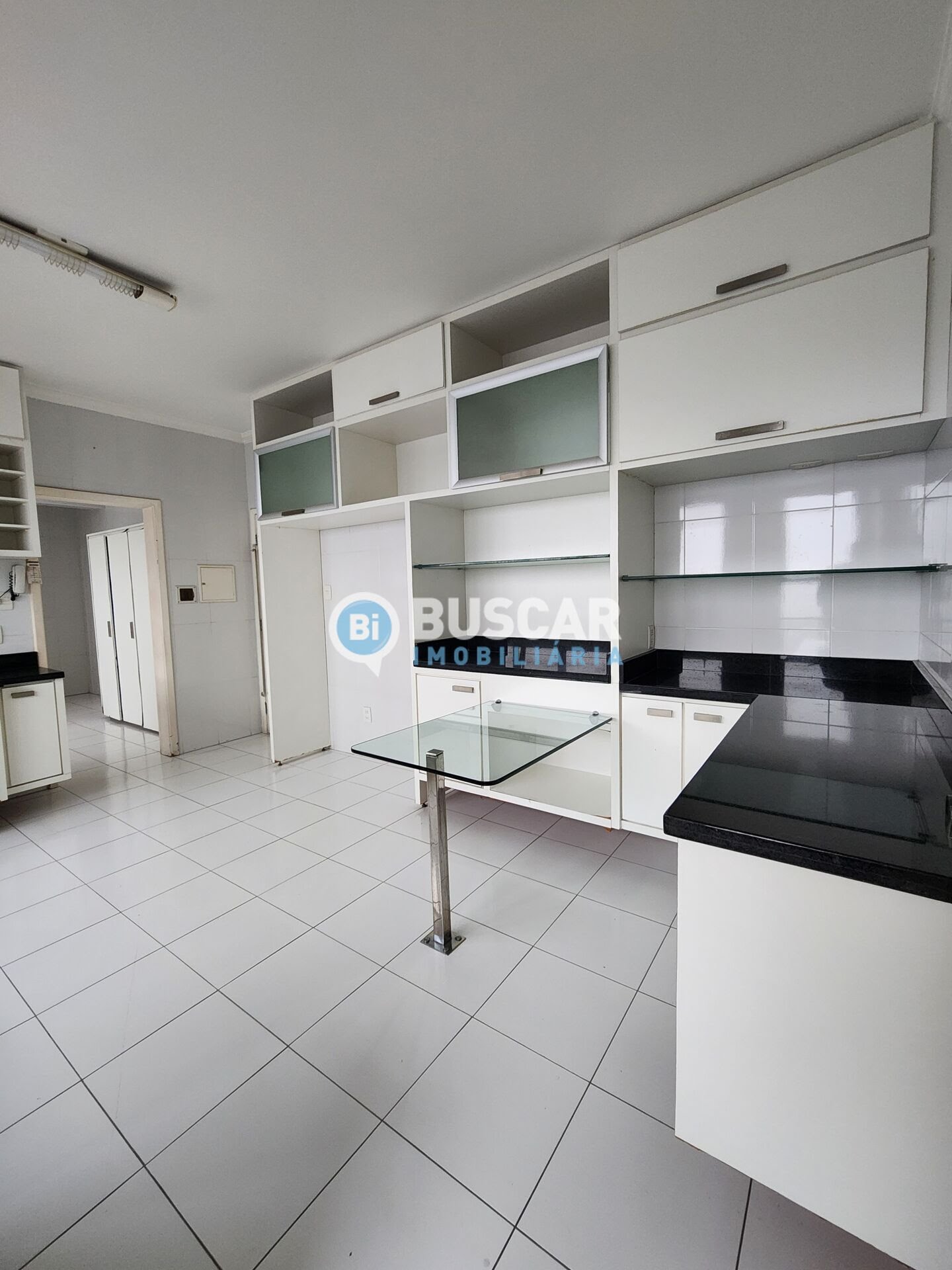 Apartamento à venda com 3 quartos, 3 suítes e 3 vagas no Capuchinhos, Feira de Santana (BA) — foto 8 de 16