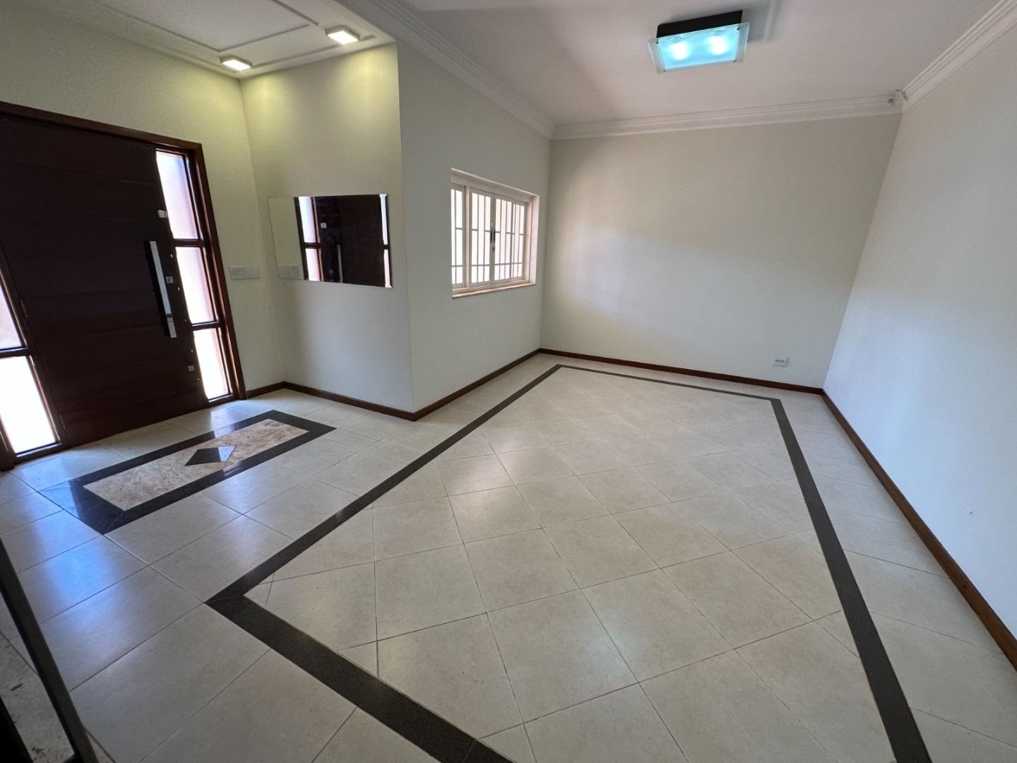 Casa à venda com 5 quartos, 3 suítes, 5 vagas e 324m² no Vila Tibério, Ribeirão Preto (SP) — foto 12 de 30