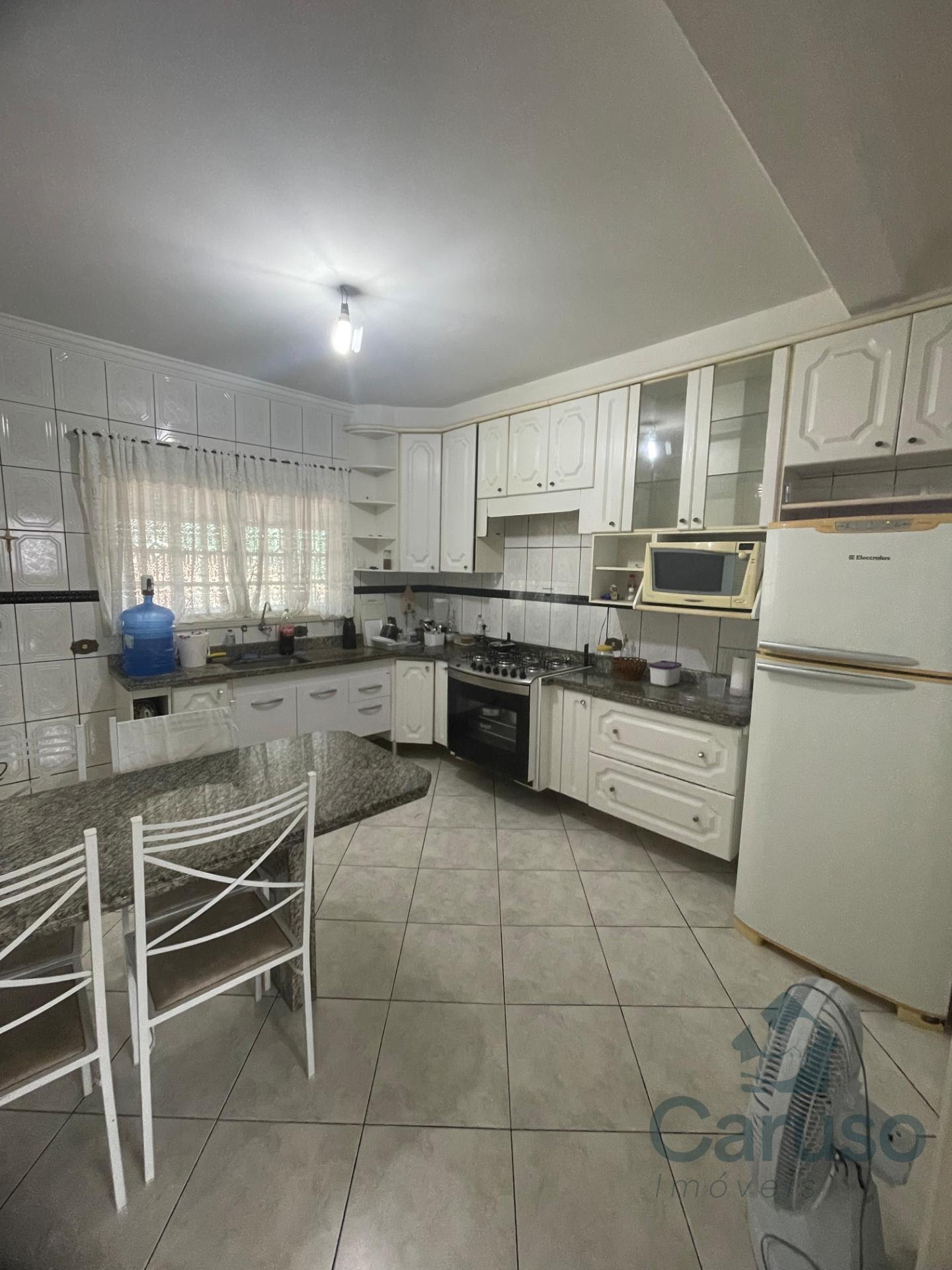 Casa à venda com 4 quartos, 2 suítes, 4 vagas e 264m² no Jardim Fazenda Rincao, Arujá (SP) — foto 3 de 23