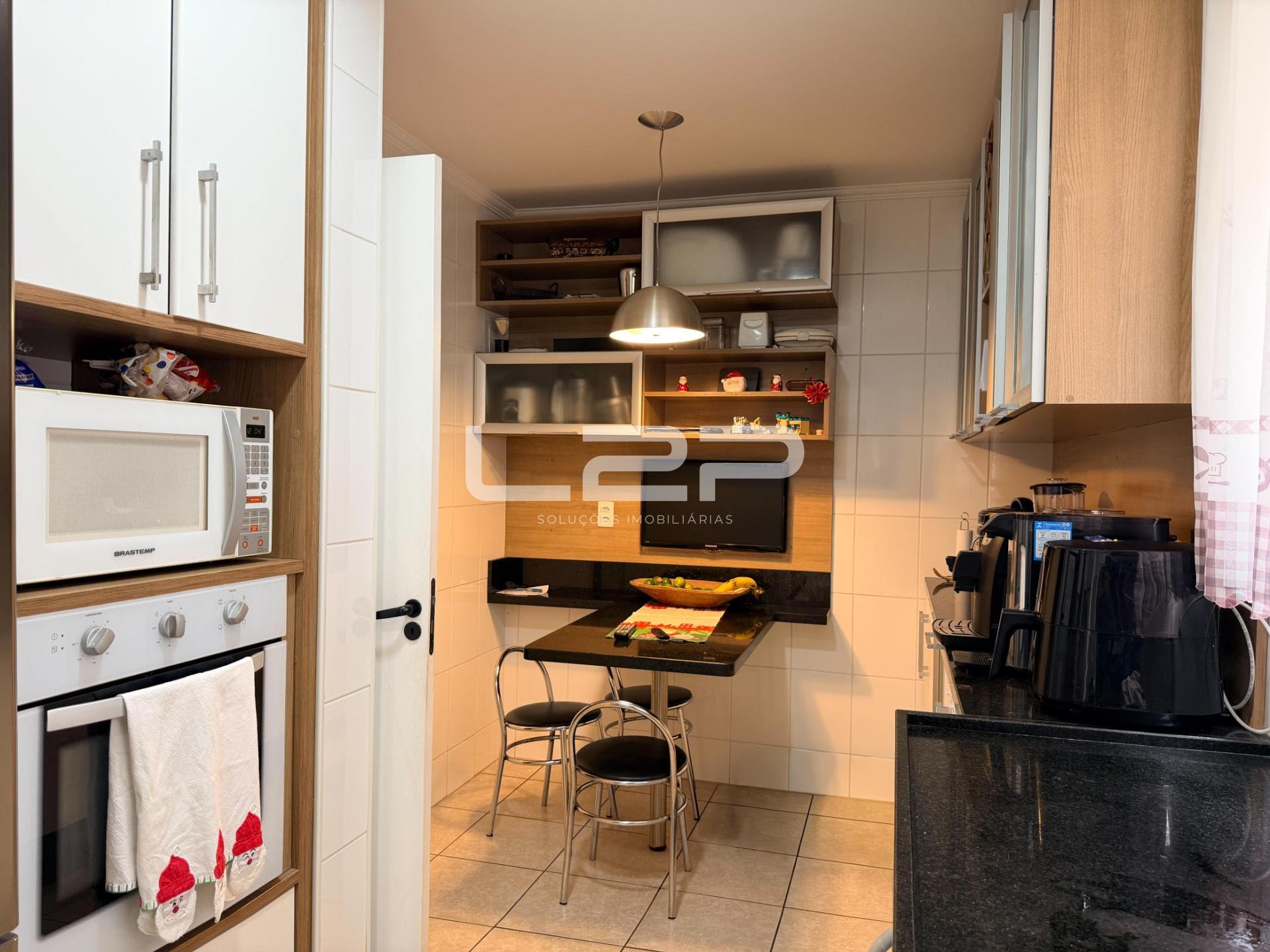 Casa à venda com 4 quartos, 1 suíte, 4 vagas e 190m² no Medeiros, Jundiaí (SP) — foto 5 de 30