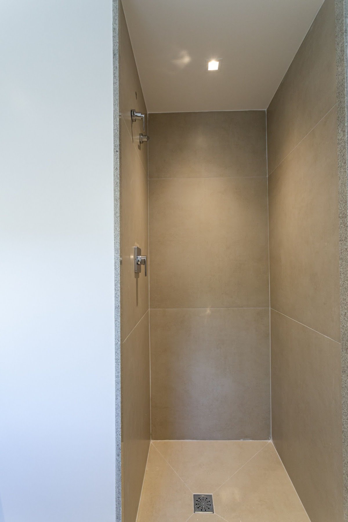 desktop_bathroom06.jpeg