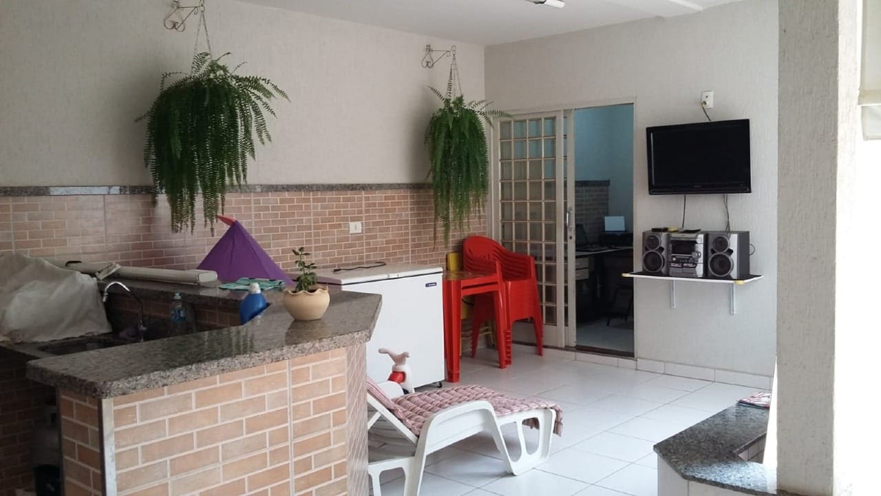 casa-a-venda-3-quartos-1-suite-2-vagas-marta-helen