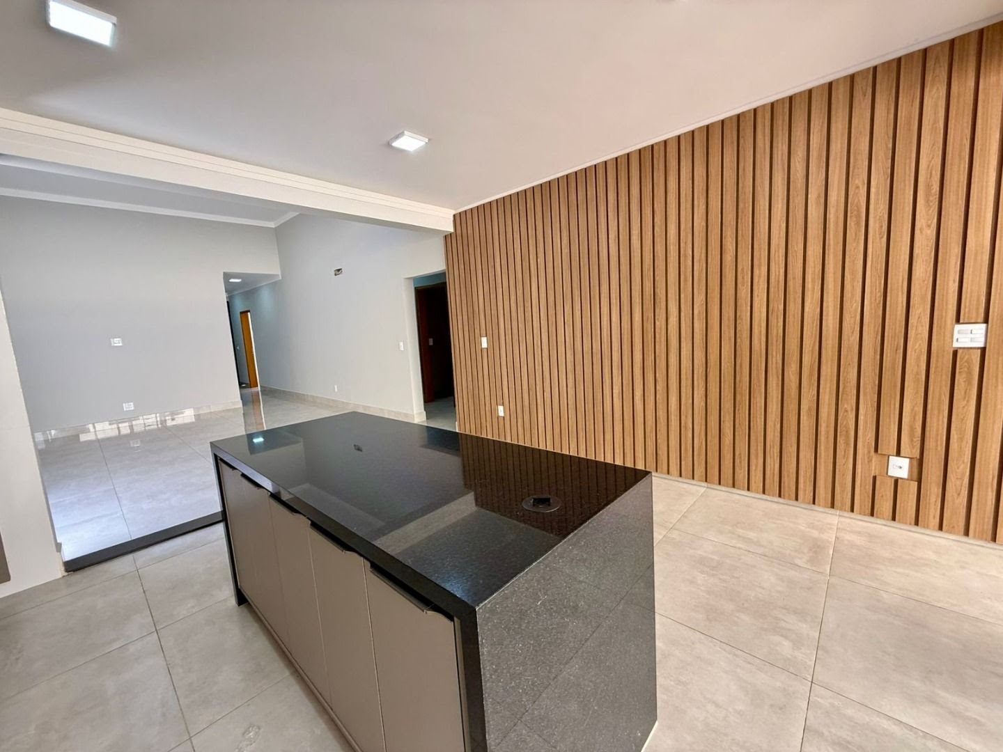 Casa à venda com 3 quartos, 3 suítes, 2 vagas e 190m² no Loteamento Terras de Florença, Ribeirão Preto (SP) — foto 3 de 29