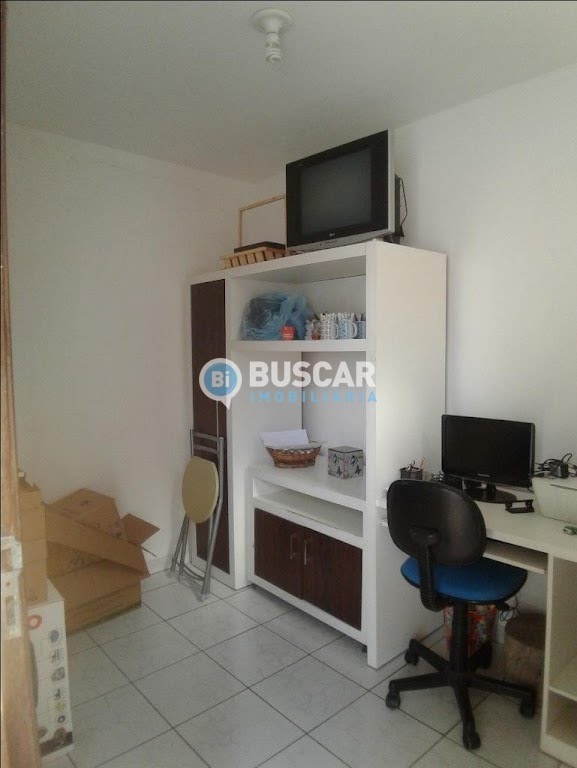 Casa à venda com 4 quartos, 3 banheiros, 2 vagas e 196m² no São João, Feira de Santana (BA) — foto 3 de 17