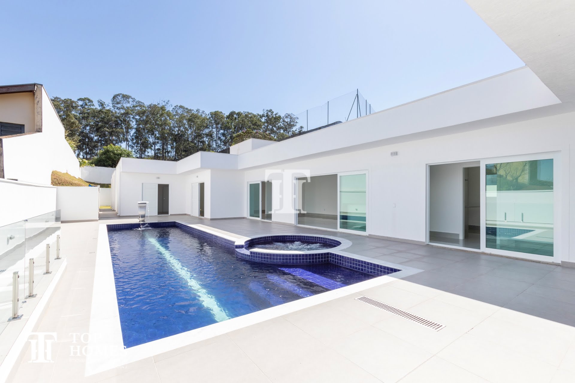 Casa/imóvel de alto padrão à venda no condomínio Estância Marambaia em Vinhedo/SP