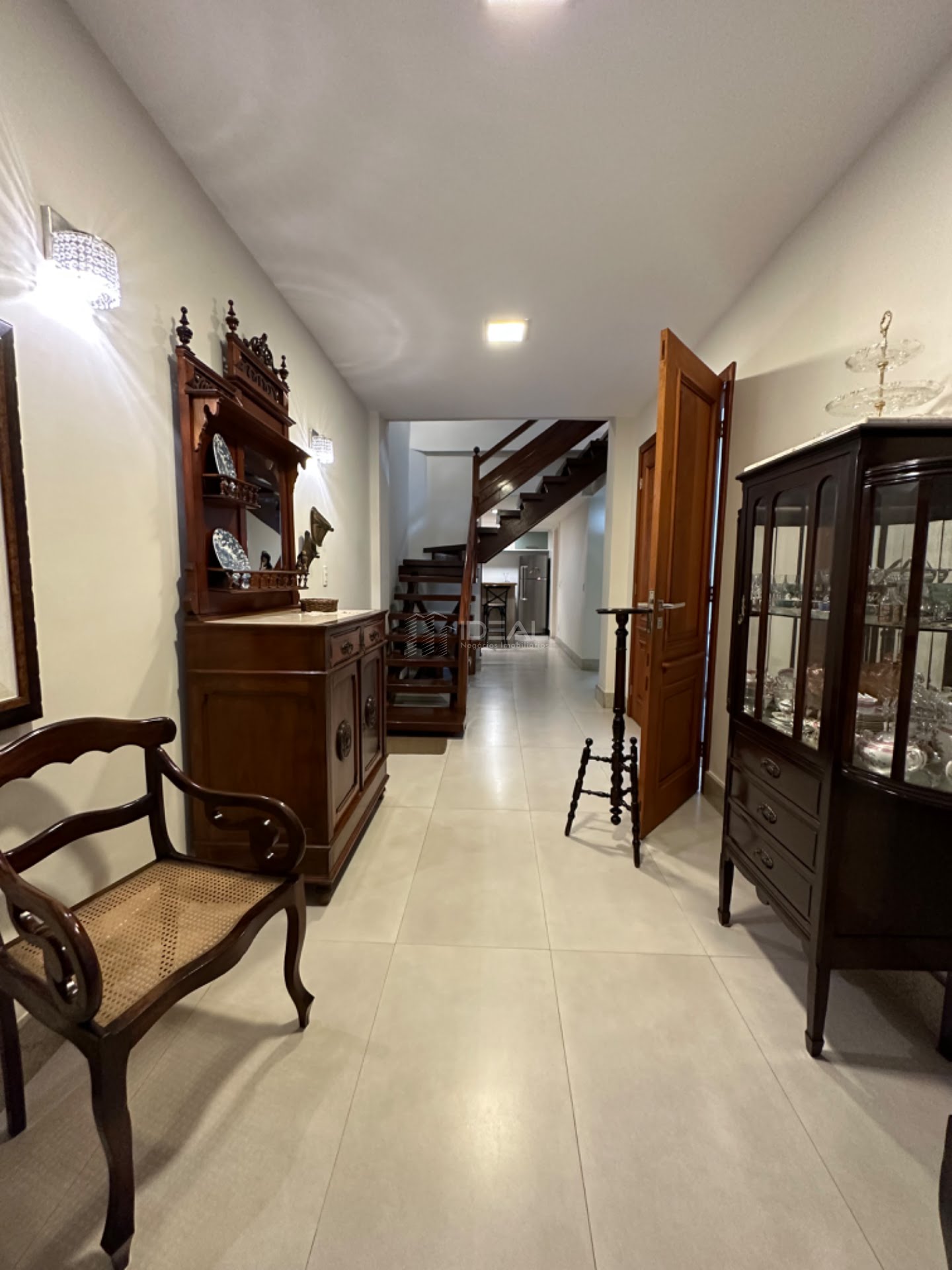 Casa à venda com 4 quartos, 3 suítes, 2 vagas e 250m² no Centro, Campos dos Goytacazes (RJ) — foto 12 de 30