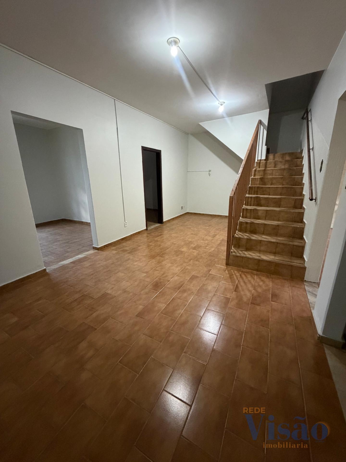 Casa para alugar com 4 quartos, 1 suíte e 4 vagas no Centro, Paracatu (MG) — foto 3 de 13