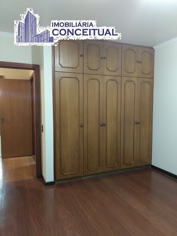 Quarto 1 - Armário