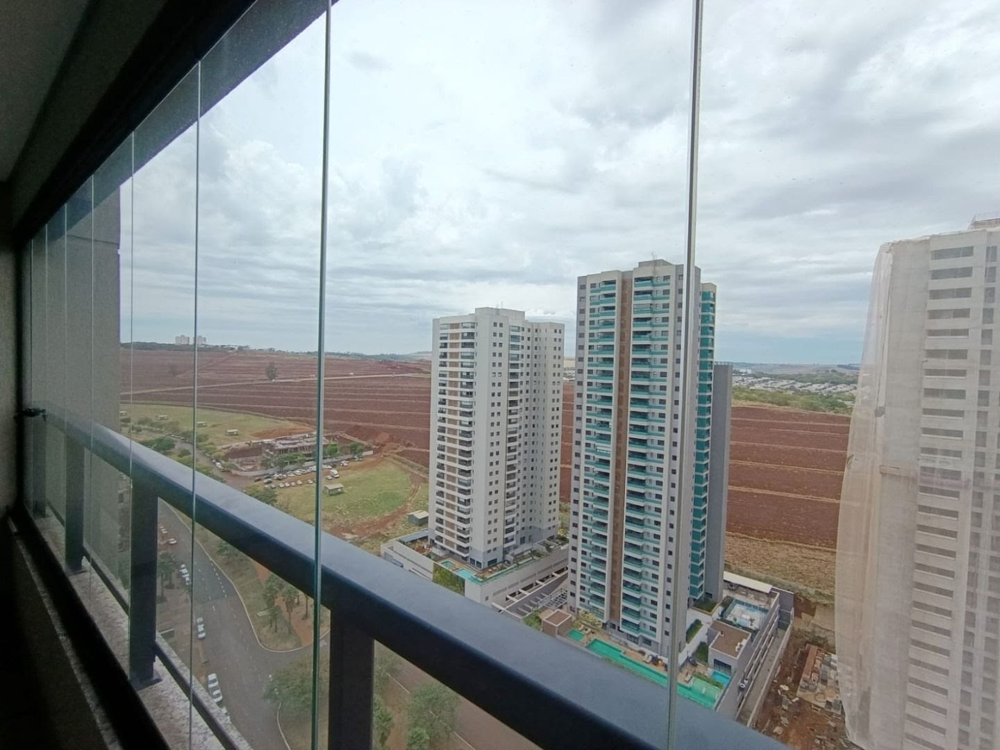 Apartamento à venda com 3 quartos, 6 banheiros, 3 vagas e 154m² no Jardim Olhos D Agua, Ribeirão Preto — foto principal