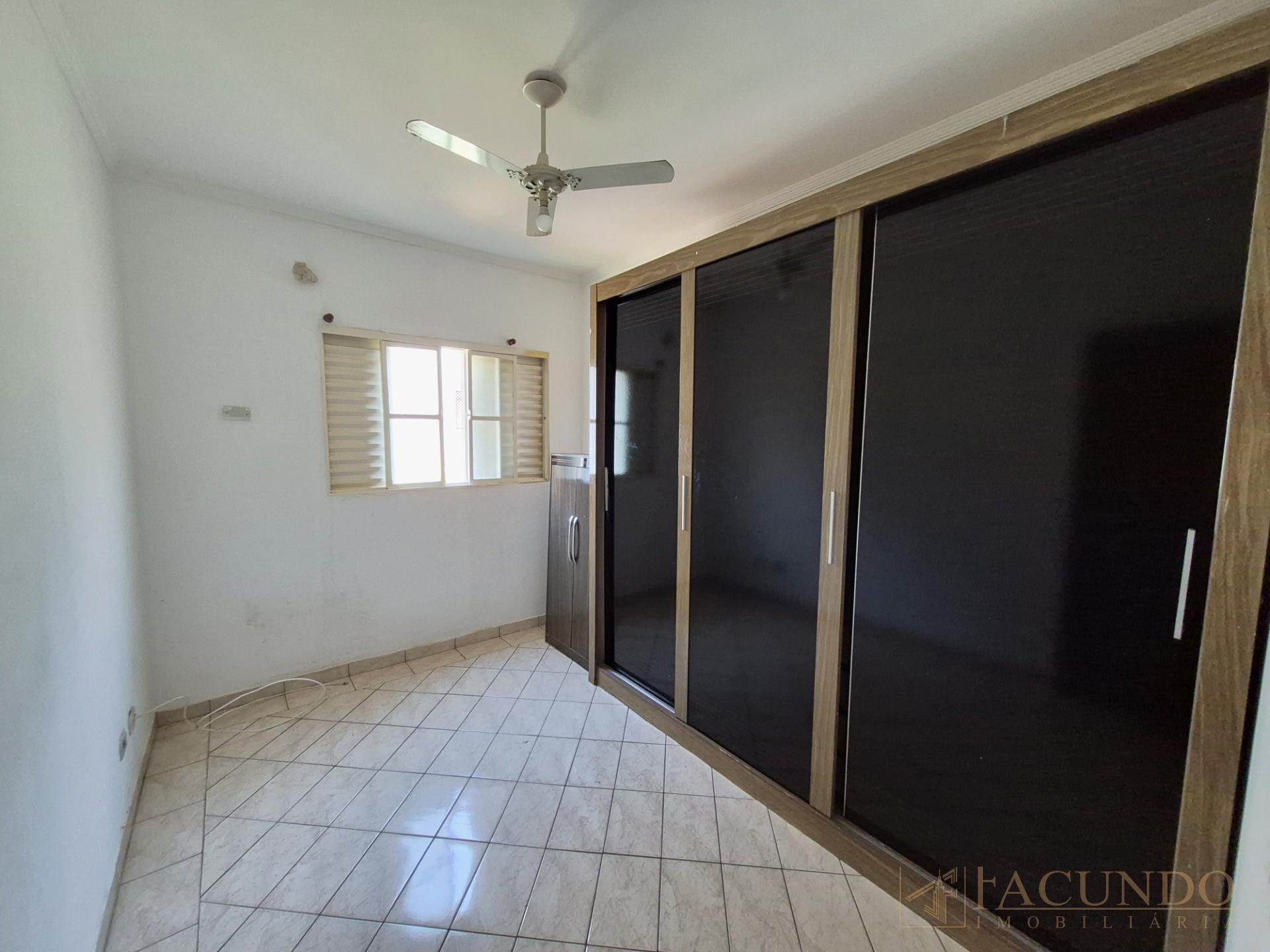 Quarto 02